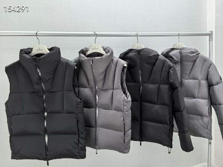 Picture of Moncler Down Jackets _SKUMonclersz1-526yr44036884